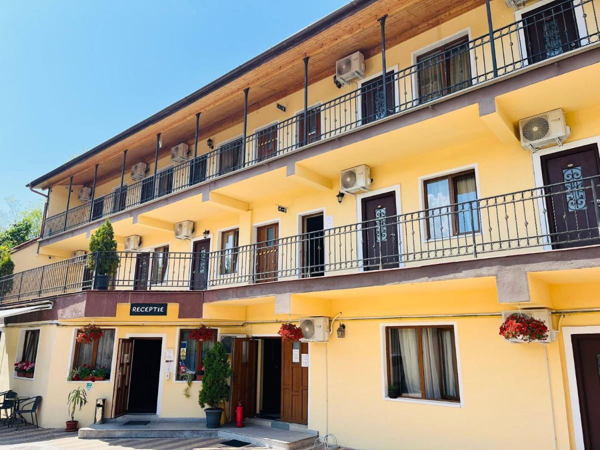 Long Street Hotel Braşov Exteriör bild