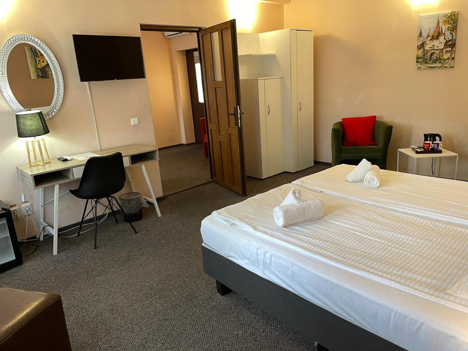 Long Street Hotel Braşov Rum bild